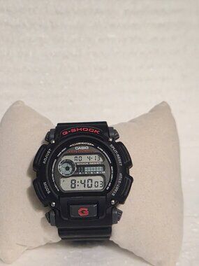 G Shock Digital Black and red